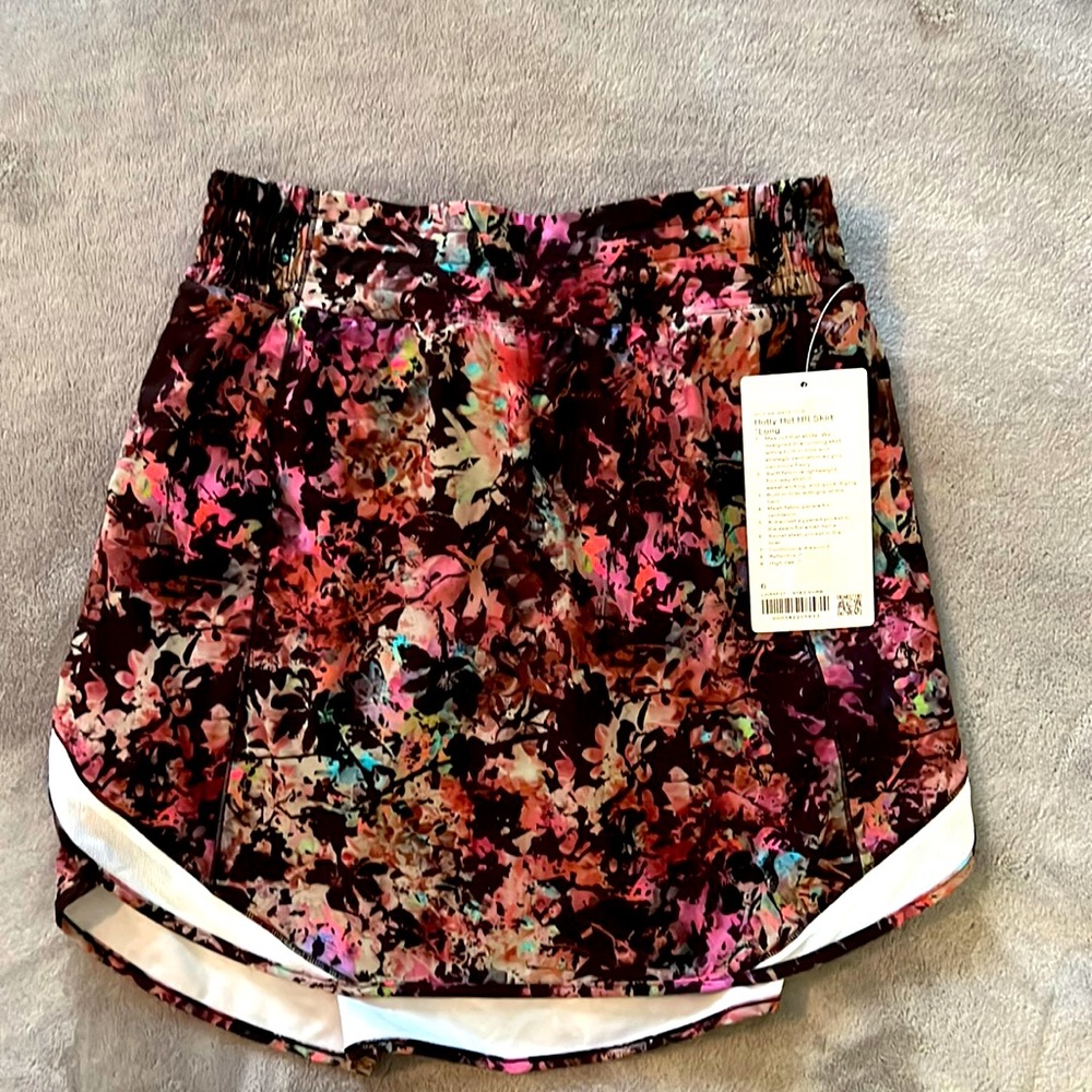 Lululemon Hotty Hot high-rise skirt Long 6 NWT